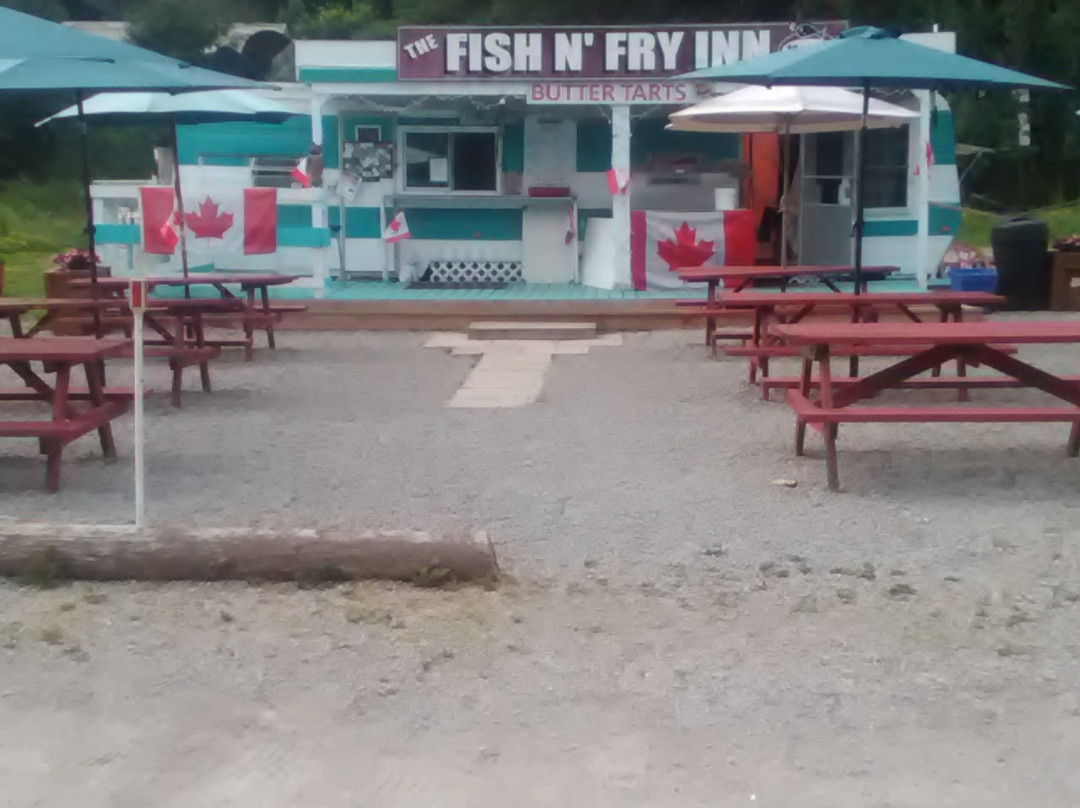 Perkinsfield餐馆和美食-Fish N Fry Inn