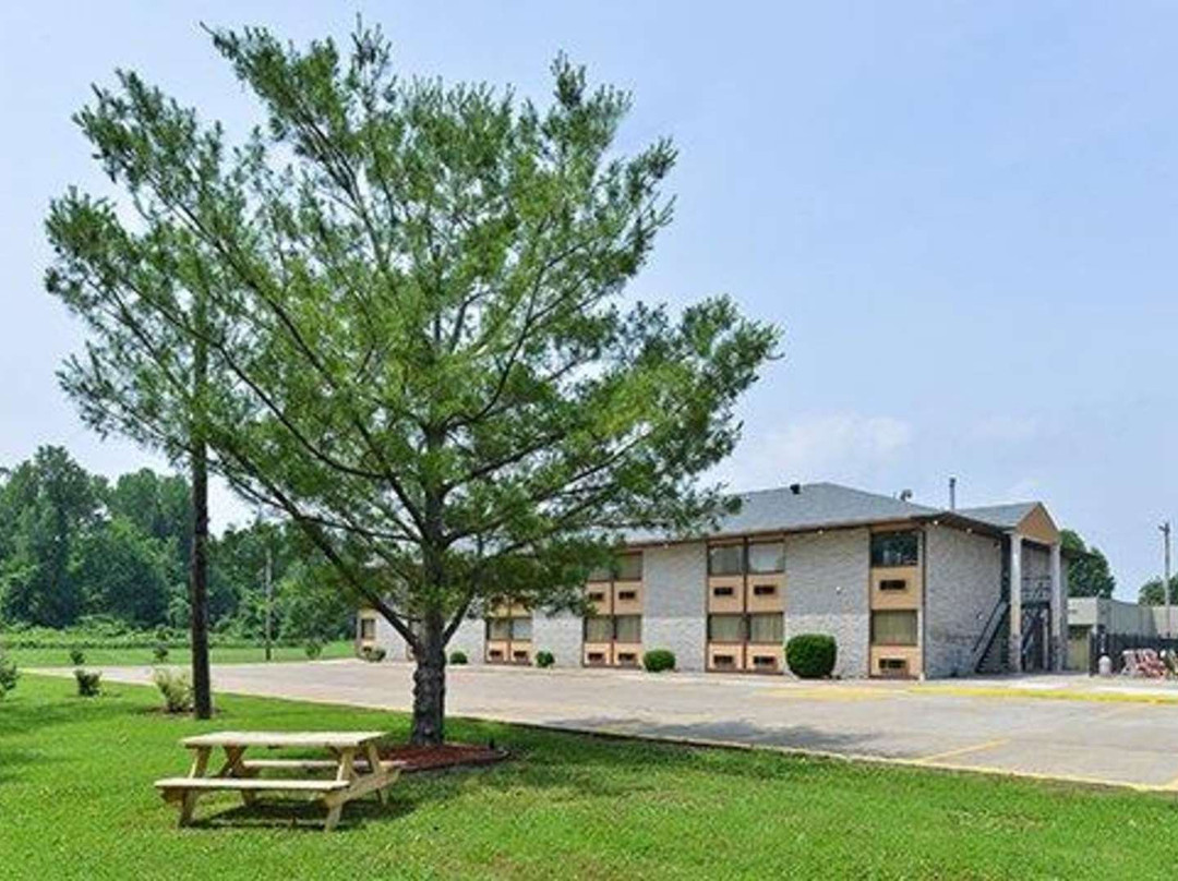 Quality Inn Cairo I-57主图