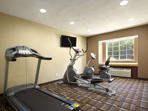 邓肯-斯帕坦堡麦客达套房酒店主图