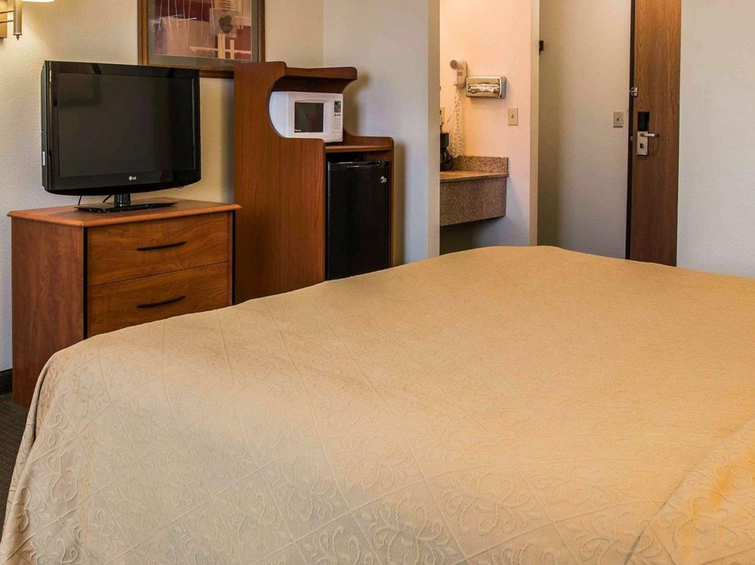 Quality Inn Durand主图