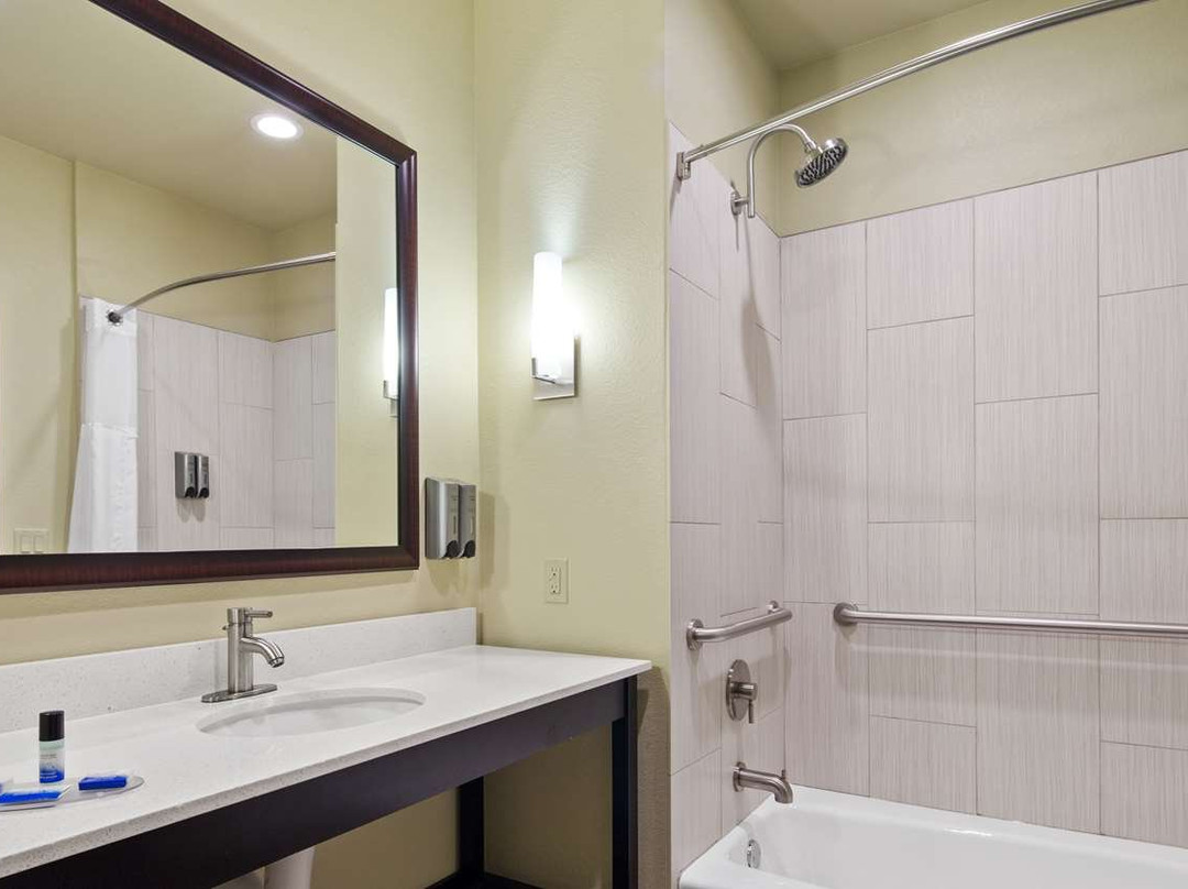 Best Western Lindsay Inn & Suites主图