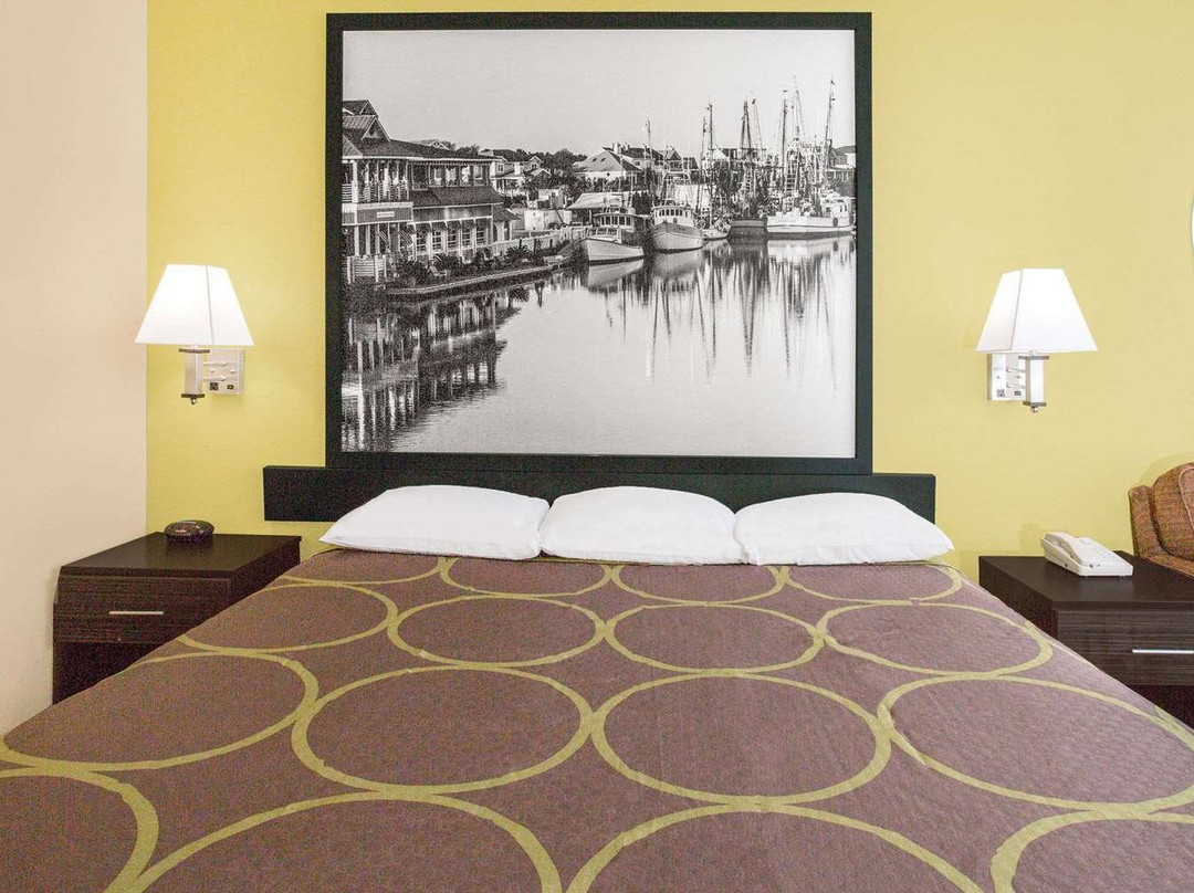 Super 8 by Wyndham Sumter主图