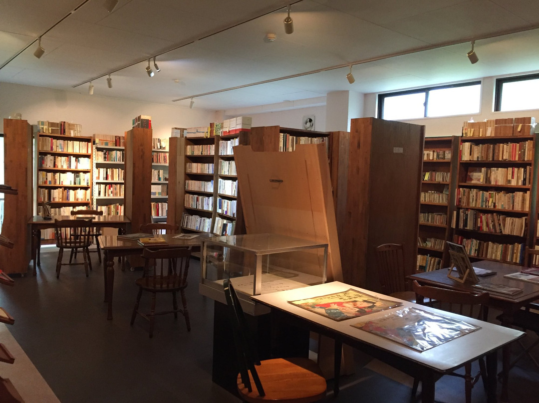 Shinanooiwake Culture Space Aburaya-轻井泽町必去景点