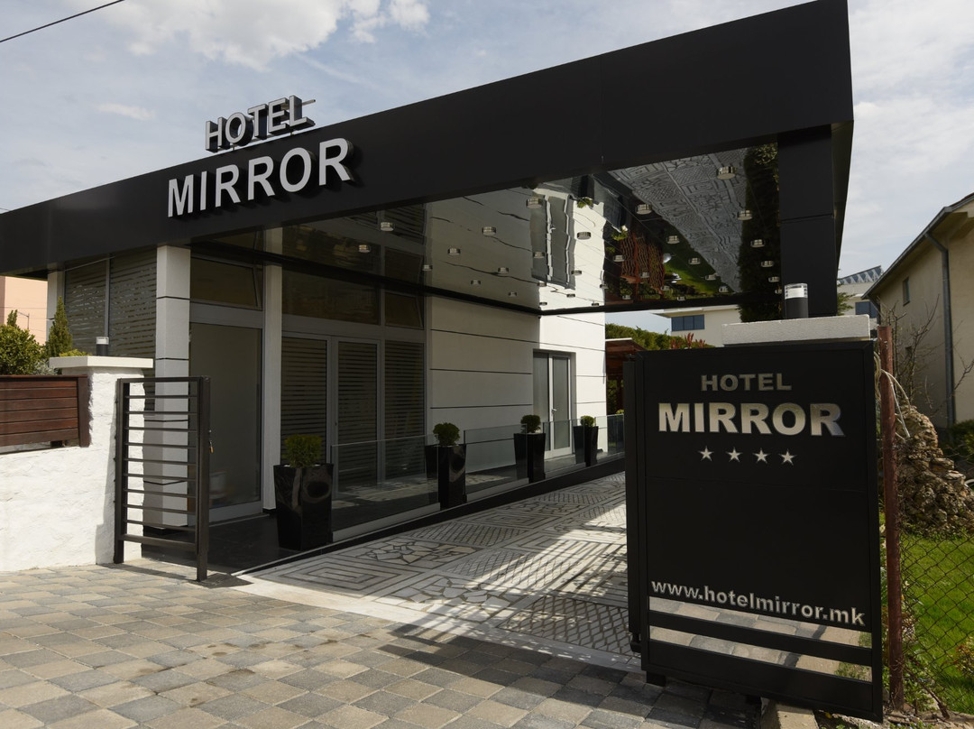 Hotel Mirror主图