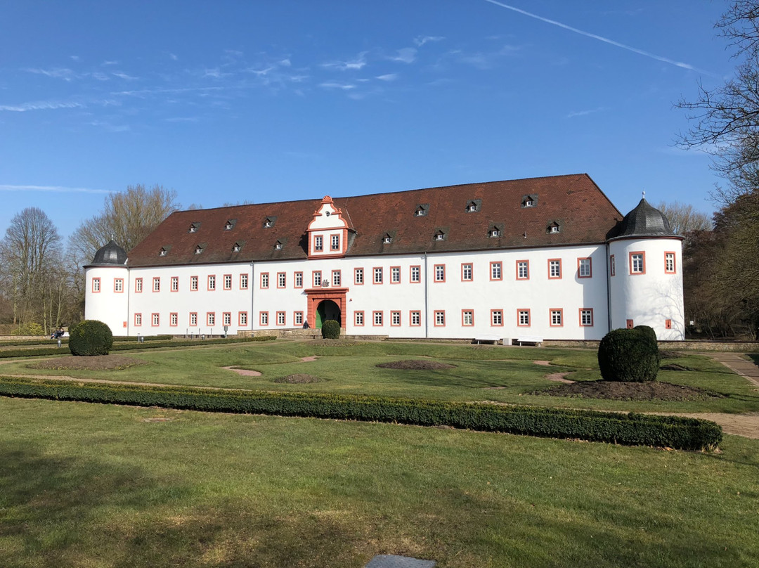 Schloss Heusenstamm景点图片