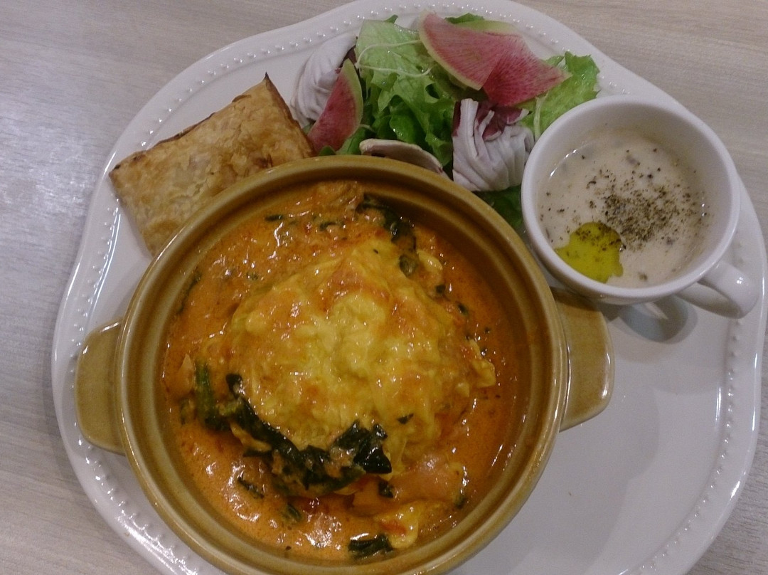 ラメゾンアンソレイユターブル