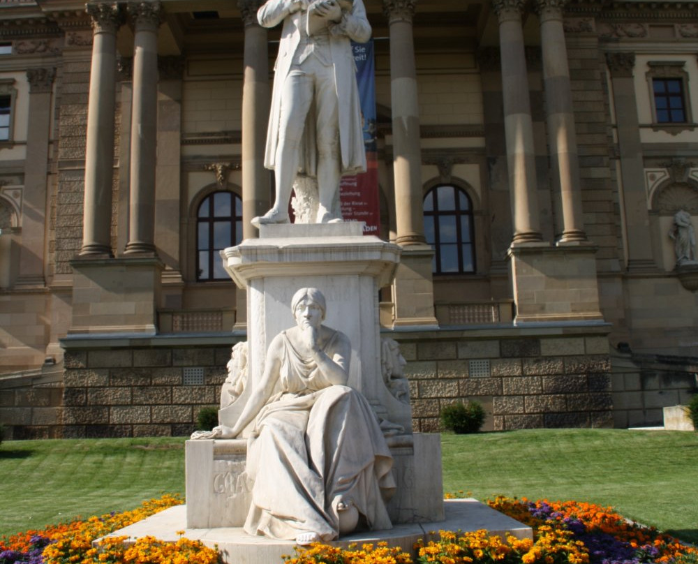 Schiller-Denkmal-威斯巴登必去景点