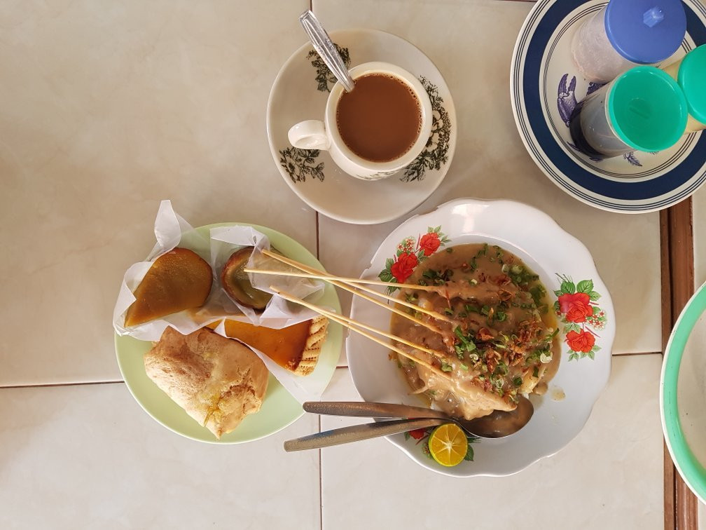 山口洋餐馆和美食-Toko Kopi Nikmat