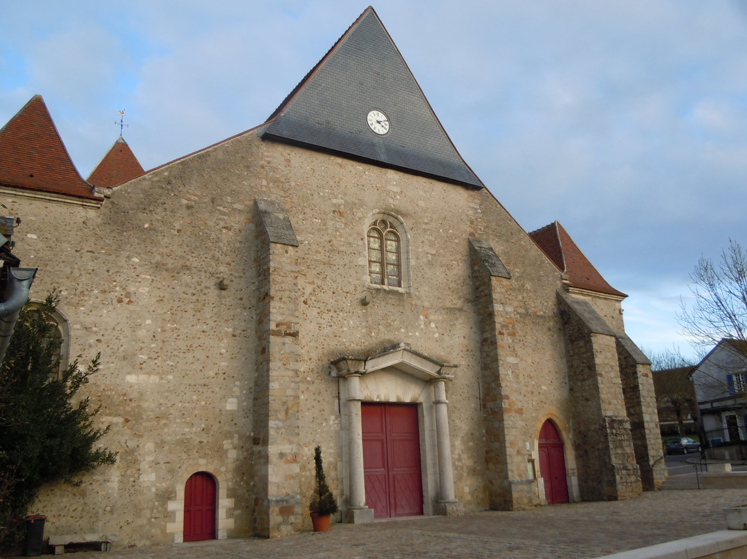 Eglise Saint Pierre et Saint Paul-Courtenay必去景点