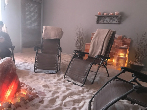 The Centerville Salt Room Halotherapy & Massage-Centerville必去景点