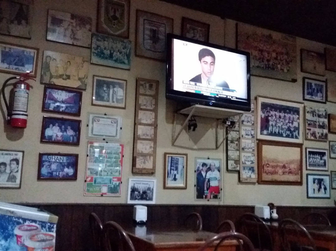 Tacuarembo餐馆和美食-El Gamo