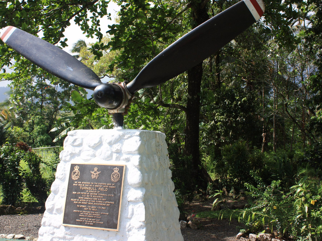Turnbull War Memorial Park-Alotau必去景点