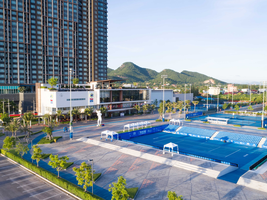 Arena Hua Hin-班武里必去景点