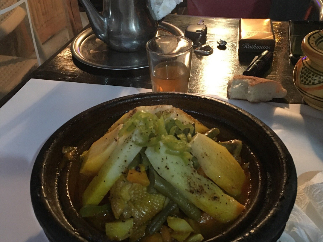 Cafe & Resto Florida By Taghazout Surf Waves