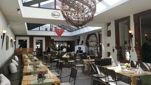 Hotel-Restaurant-Weinkeller Pfaelzer Hof-餐饮