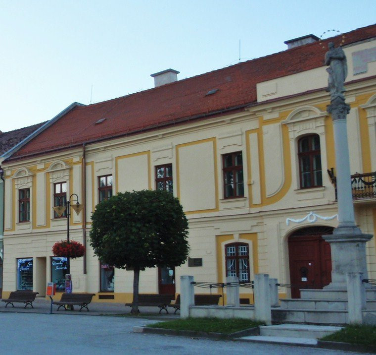Bishop's residence-Roznava必去景点