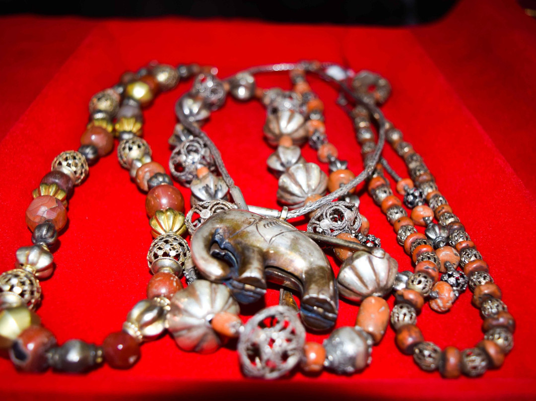 Sriya & Daya Curio Shop-康提必去景点