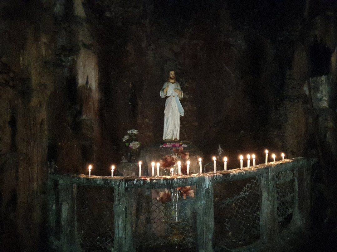 Maria Bitauni Cave景点图片