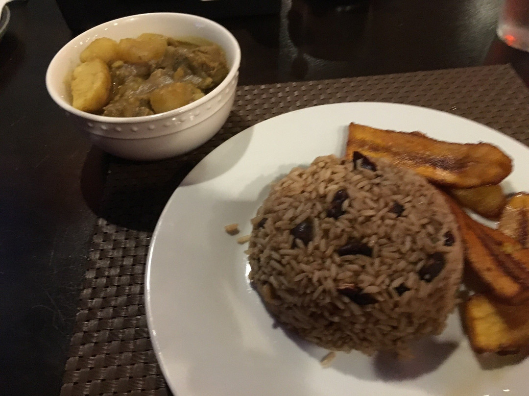 Island Spice Bar & Grill