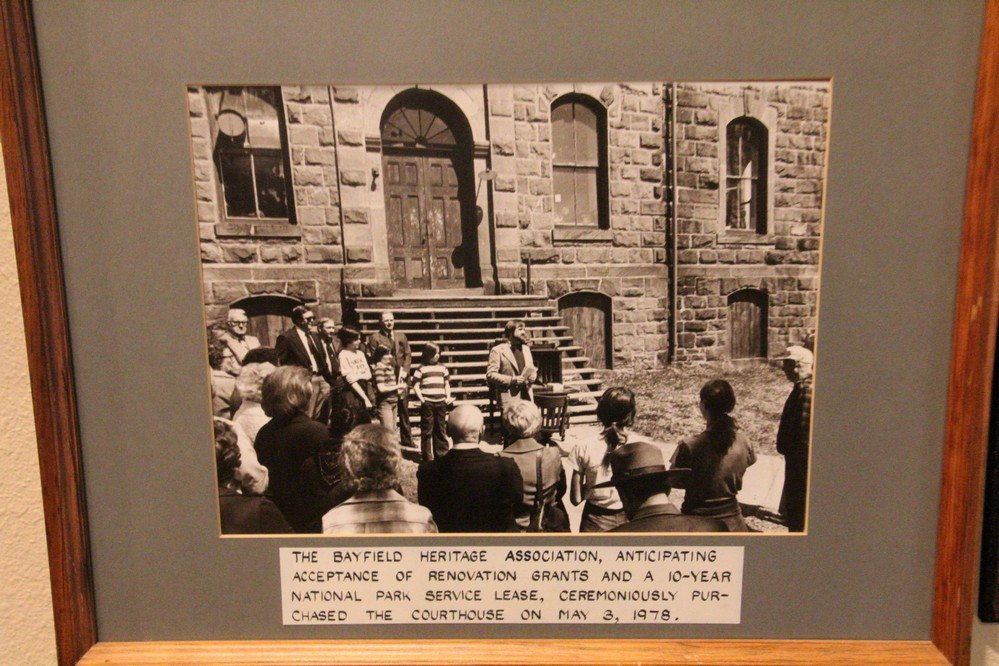 Old Bayfield County Courthouse景点图片