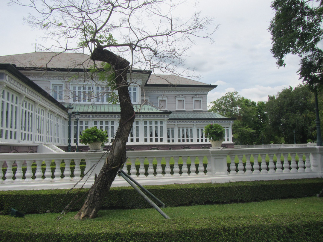 Phra Thinang Uthayan Phumisathian-挽巴茵必去景点