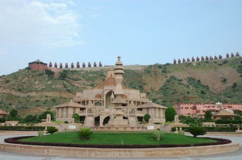 Nareli Jain Temple景点图片