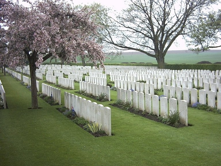 Warlencourt British Cemetery景点图片