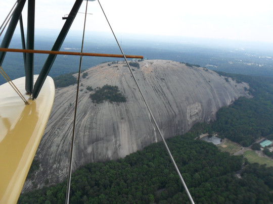 Biplane Rides Over Atlanta-亚特兰大必去景点