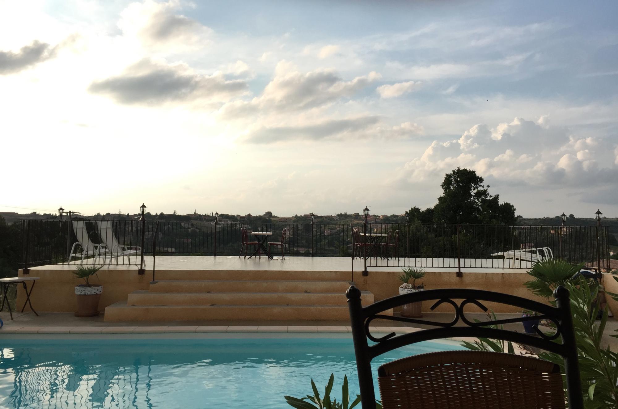 B&B La Vandolive-泳池