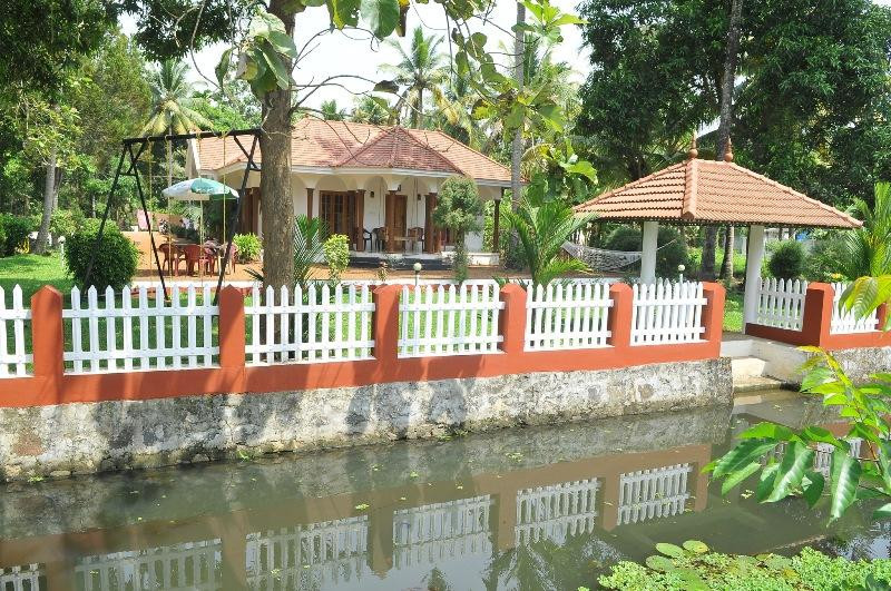 Coconut Creek Farm and Homestay