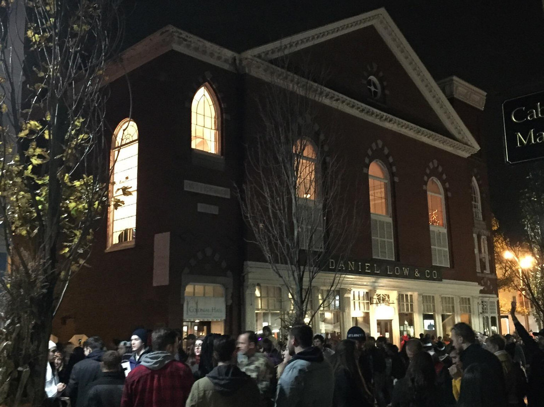 Salem Black Cat Tours-塞勒姆必去景点