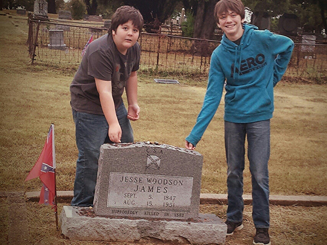 Granbury Cemetery-格兰伯里必去景点