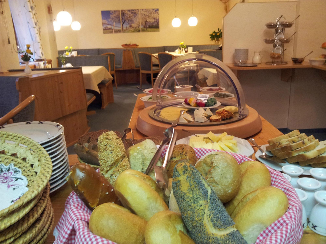 布莱格加尔尼酒店主图