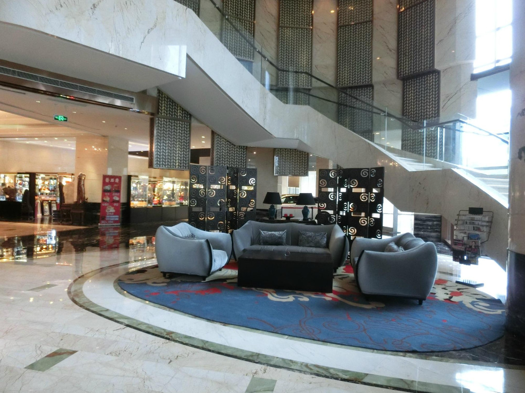 国大雷迪森广场酒店主图