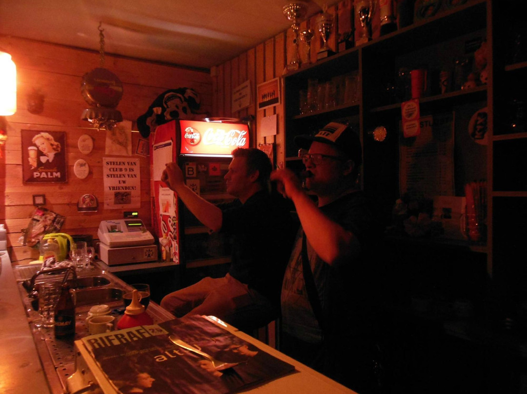 Jeugdhuis Club 9-Koersel必去景点
