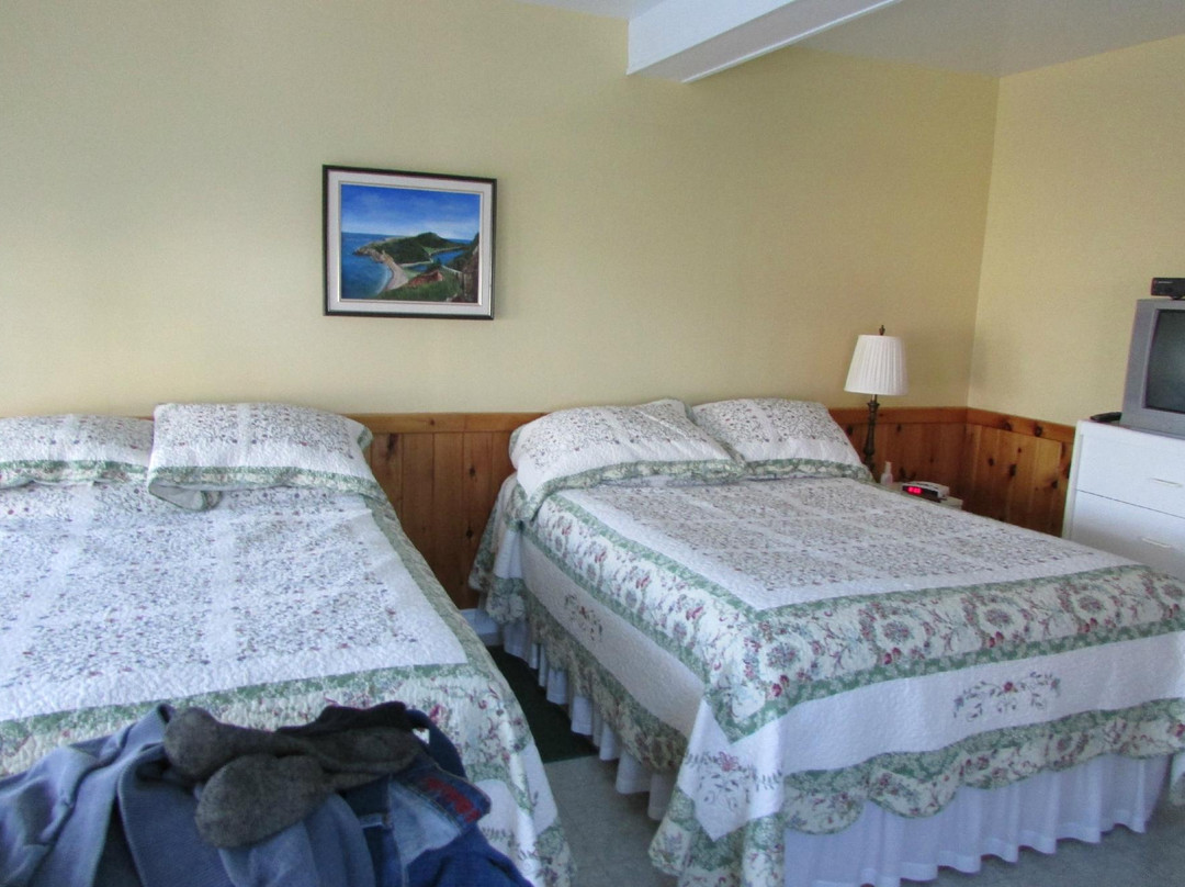 Cheticamp Outfitters Inn B & B主图