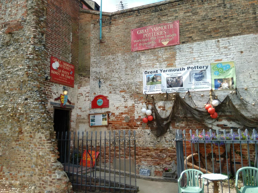 Historic Smokehouse - Great Yarmouth Potteries景点图片