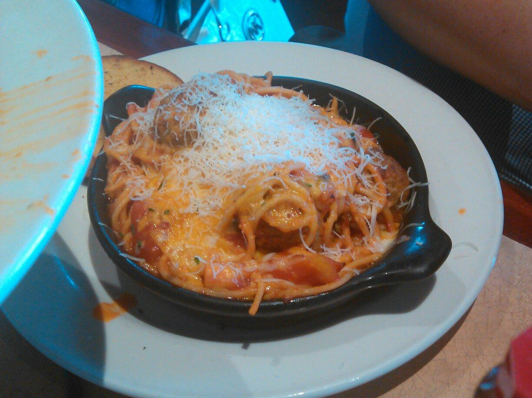 Boston's Restaurant & Sports Bar