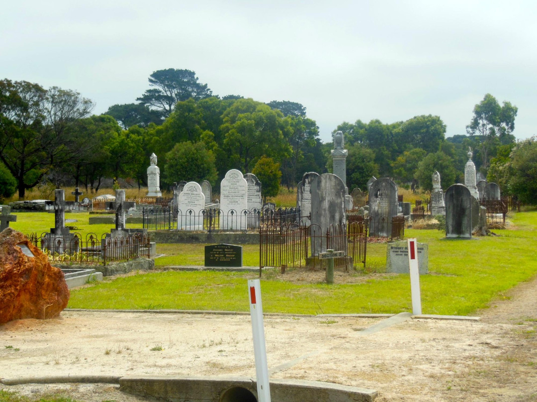 Alberton Cemetery景点图片