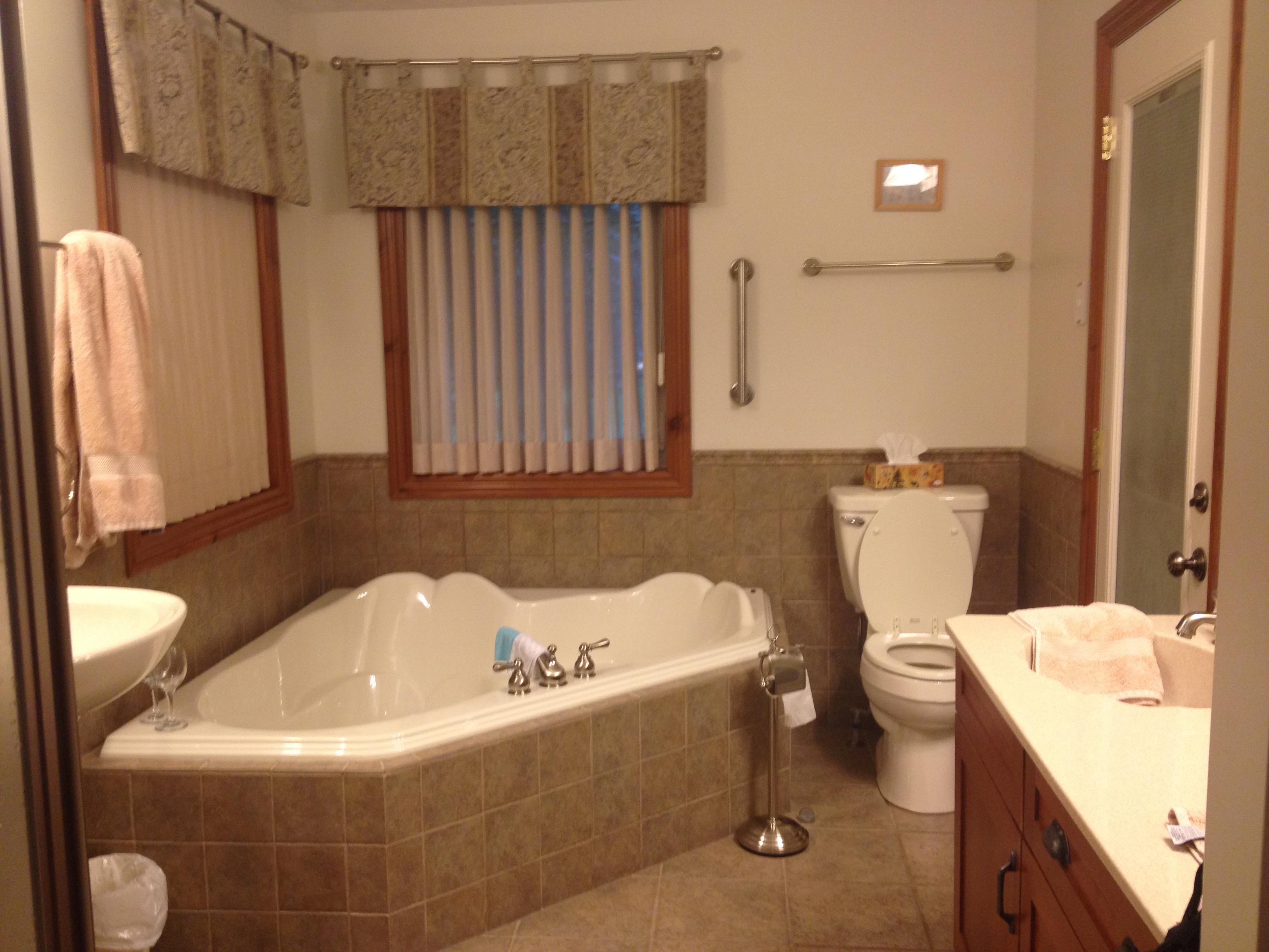 Leisure Estates Bed & Breakfast Retreat-浴室