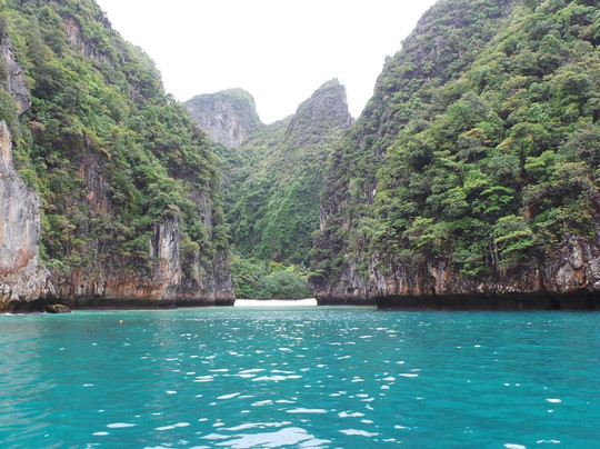 普吉岛浮潜之旅（Offspray Leisure游船观光公司）-查龙必去景点