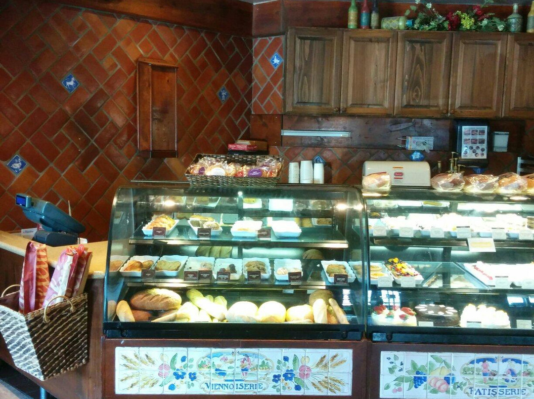 La Madeleine French Bakery