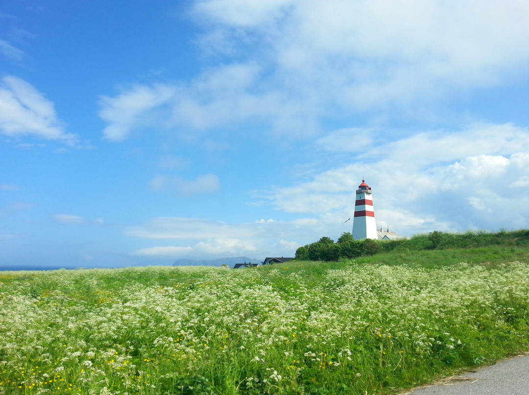 Alnes Lighthouse景点图片