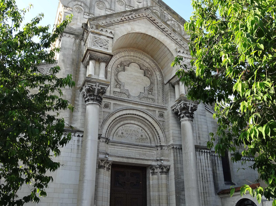 Basilique Saint Martin-图尔必去景点