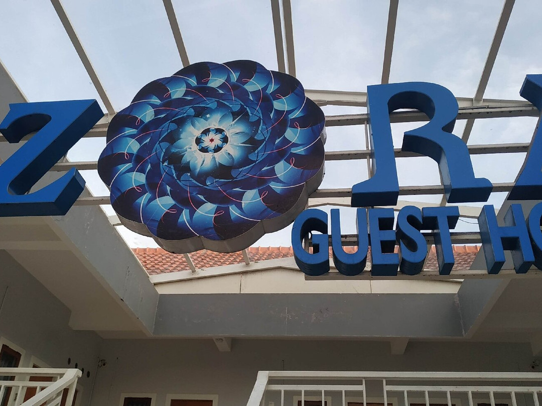 RedDoorz Plus At Mahendradatta Denpasar