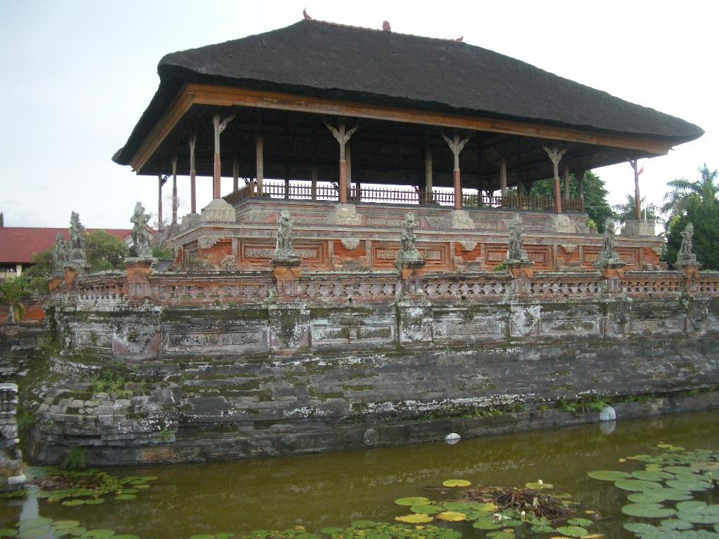 西马兰普拉宫殿-Semarapura必去景点