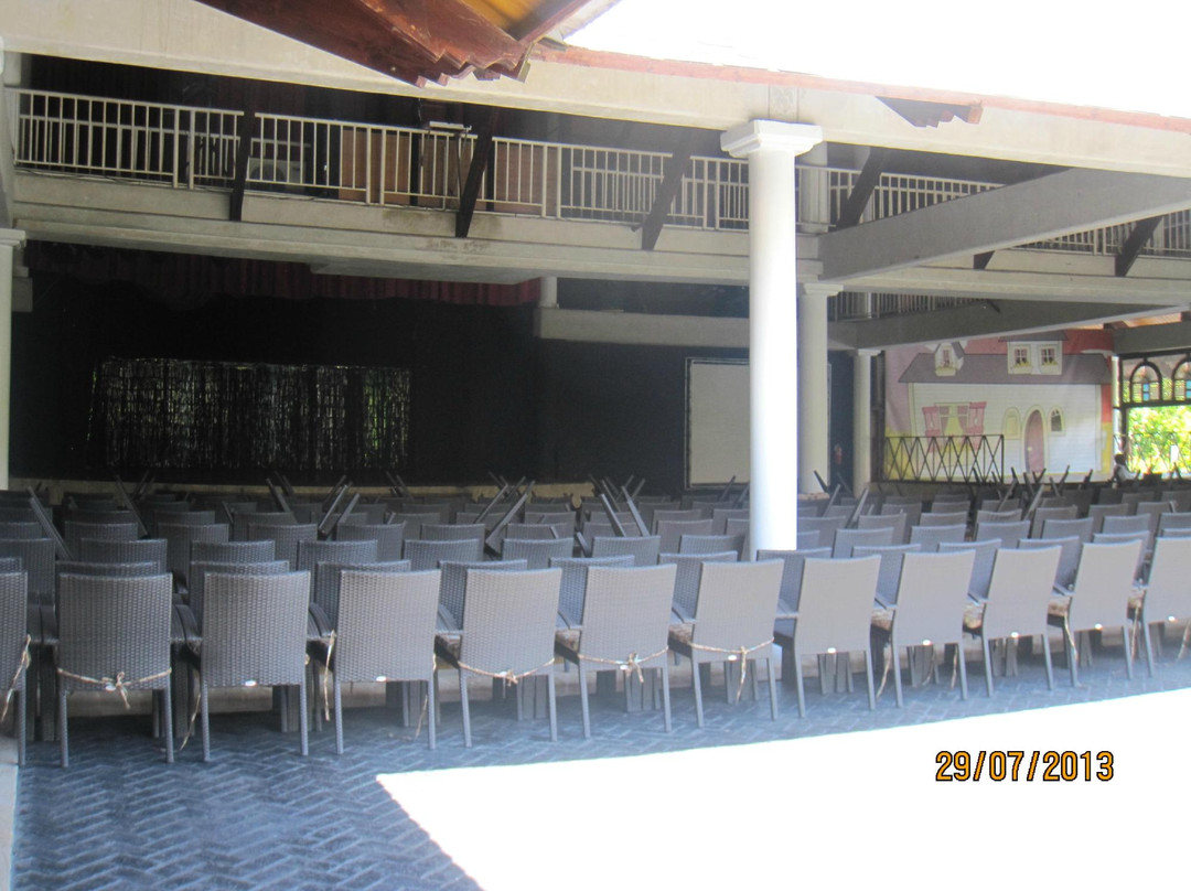 Melia Caribe Tropical Lobby Bar-巴瓦罗必去景点