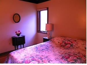 1-A Lenox Bed & Breakfast主图