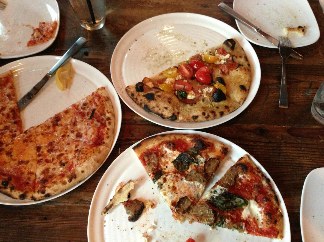 Hudson餐馆和美食-3 Palms Pizzeria & Bakery