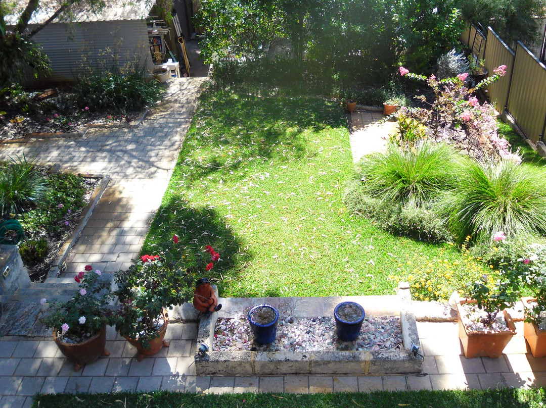 95 on Roberts B & B主图